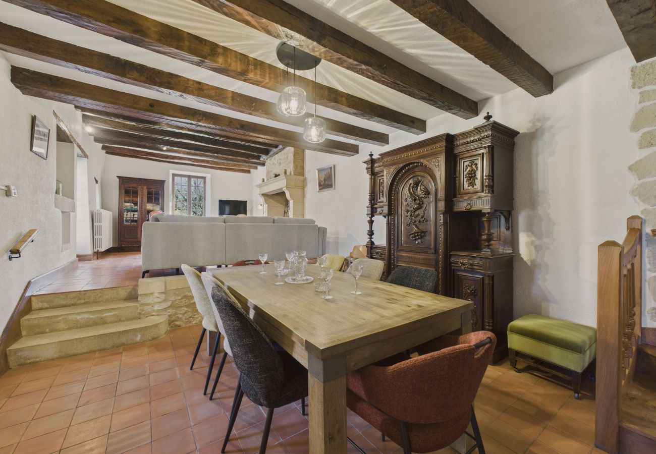 Ferienhaus in Mauzens-et-Miremont - Schönes Haus mit Jacuzzi für 8 Personen