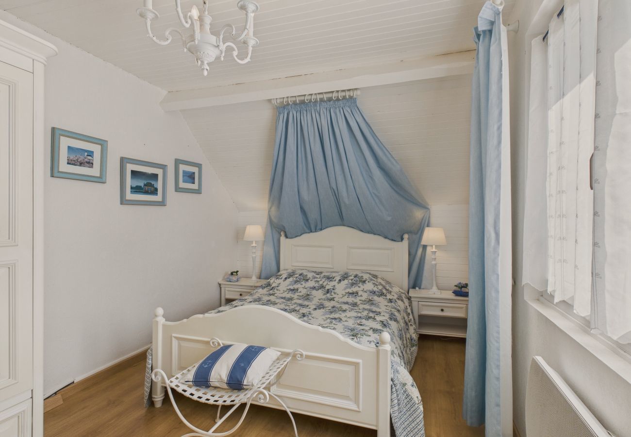 Ferienhaus in Trévou-Tréguignec - Haus für 8 mit großem Garten