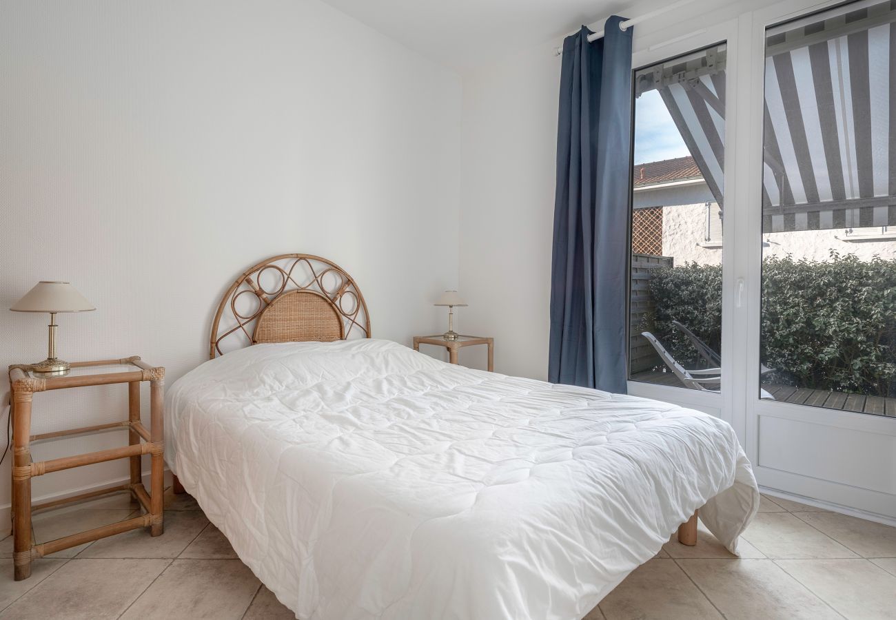 Ferienwohnung in Pornic - 20 m vom Meer - Terrasse - Appart. für 6 Pers.