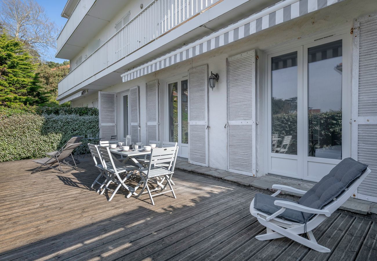 Ferienwohnung in Pornic - 20 m vom Meer - Terrasse - Appart. für 6 Pers.
