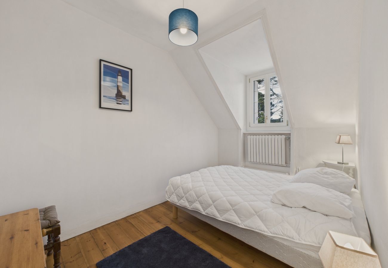 Ferienhaus in Trévou-Tréguignec -  Tolle Aussicht - Haus für 6 - 650 m Strand 