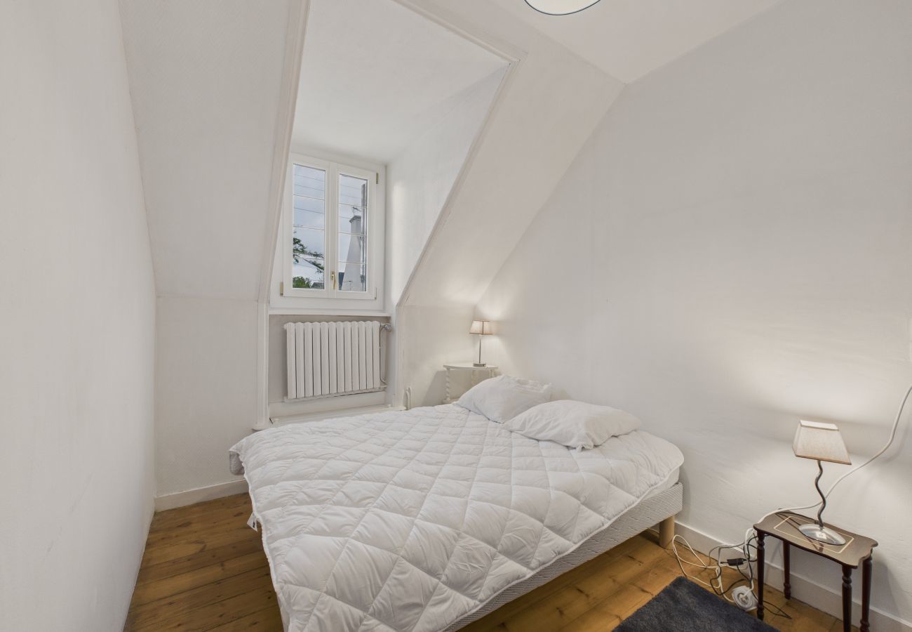 Ferienhaus in Trévou-Tréguignec -  Tolle Aussicht - Haus für 6 - 650 m Strand 