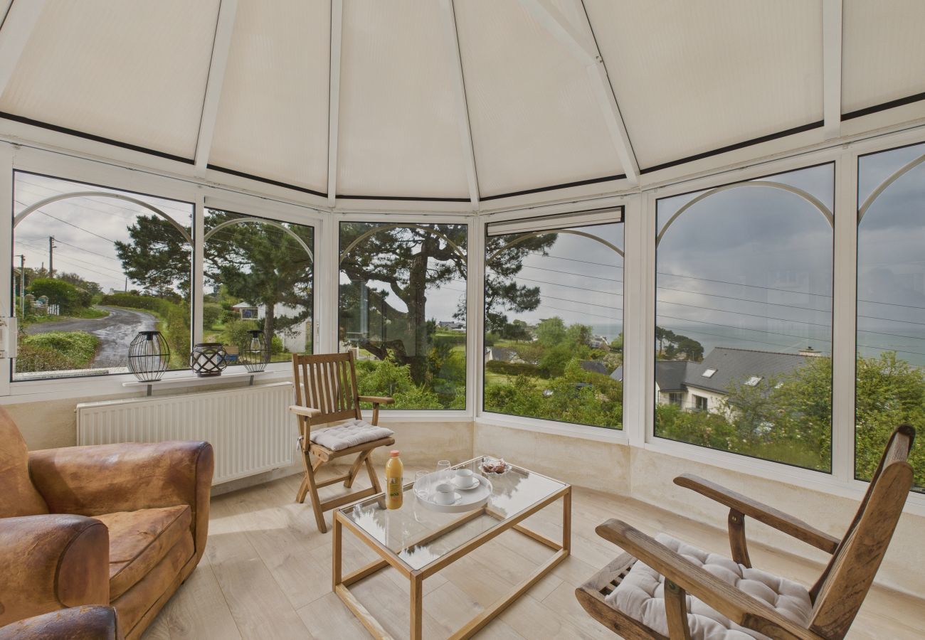 Ferienhaus in Trévou-Tréguignec -  Tolle Aussicht - Haus für 6 - 650 m Strand 