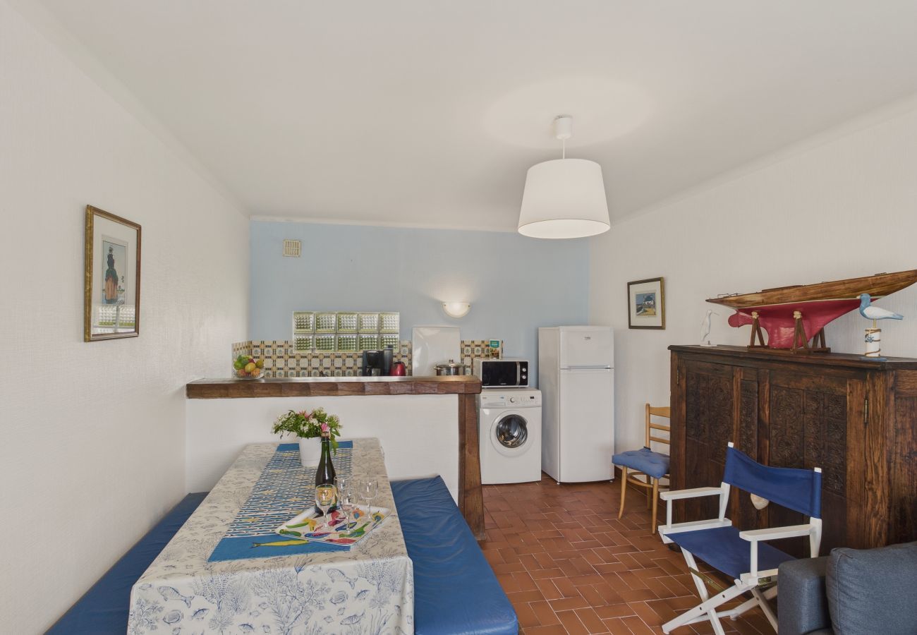 Ferienhaus in Le Guilvinec - La Frégate – Für 4 in einem Reetgedecktes Haus 