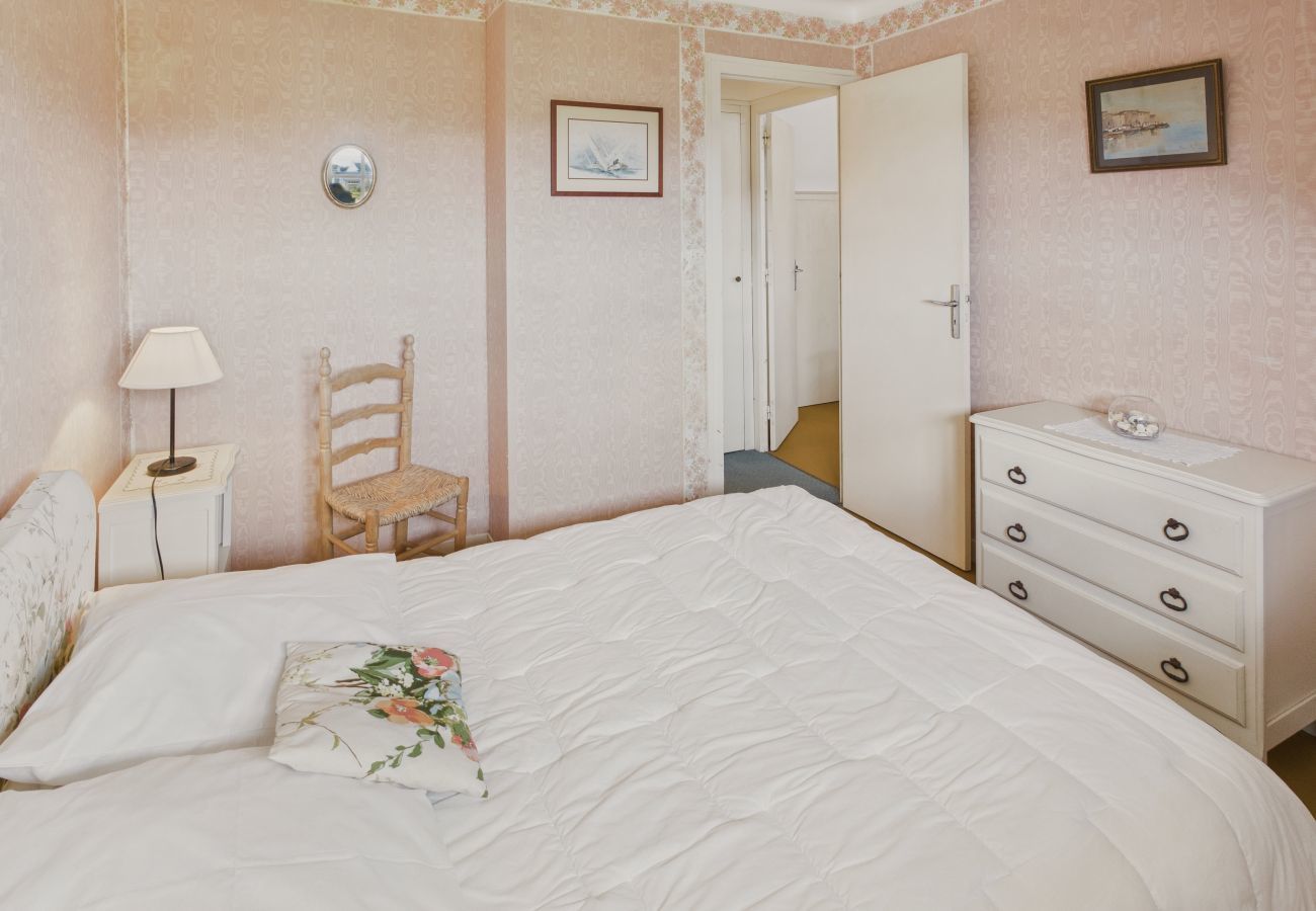 Ferienhaus in Le Guilvinec - La Frégate – Für 4 in einem Reetgedecktes Haus 