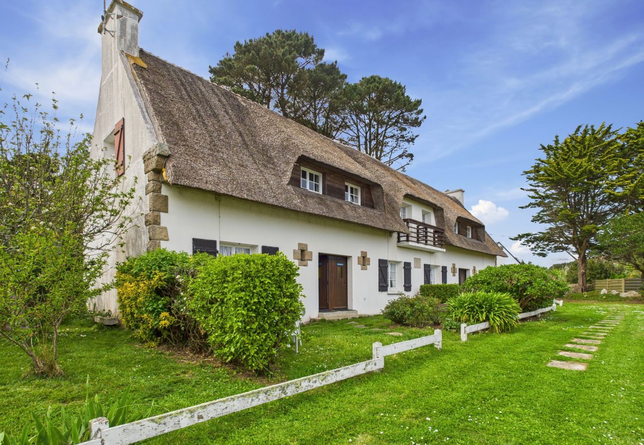 Ferienhaus in Le Guilvinec - La Caravelle – Für 3 in einem Reetgedecktes Haus 