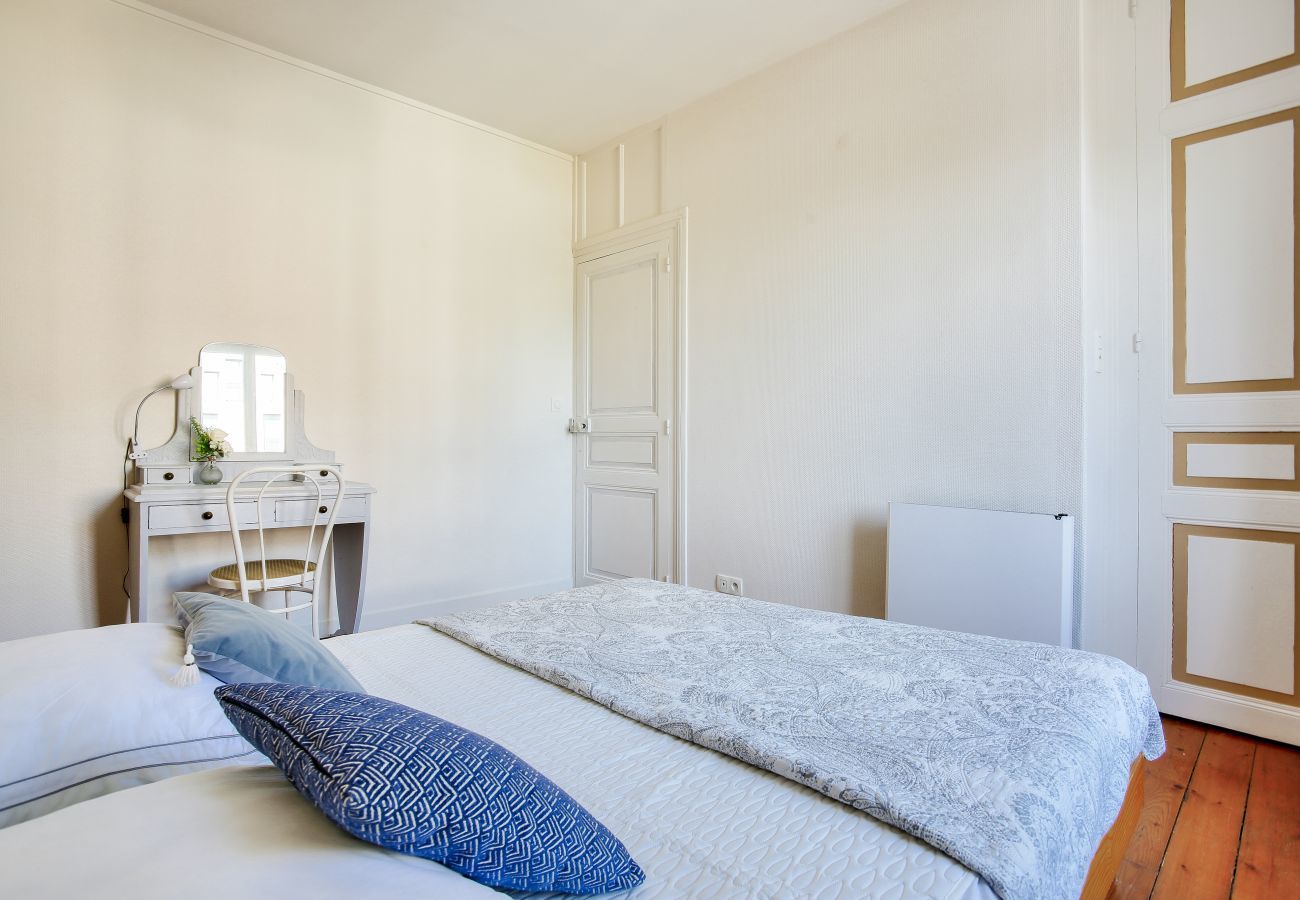 Ferienhaus in Dinard - 250 m zum Prieuré-Strand – Garten – Haus für 6