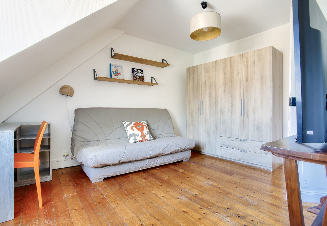Ferienhaus in Dinard - 250 m zum Prieuré-Strand – Garten – Haus für 6