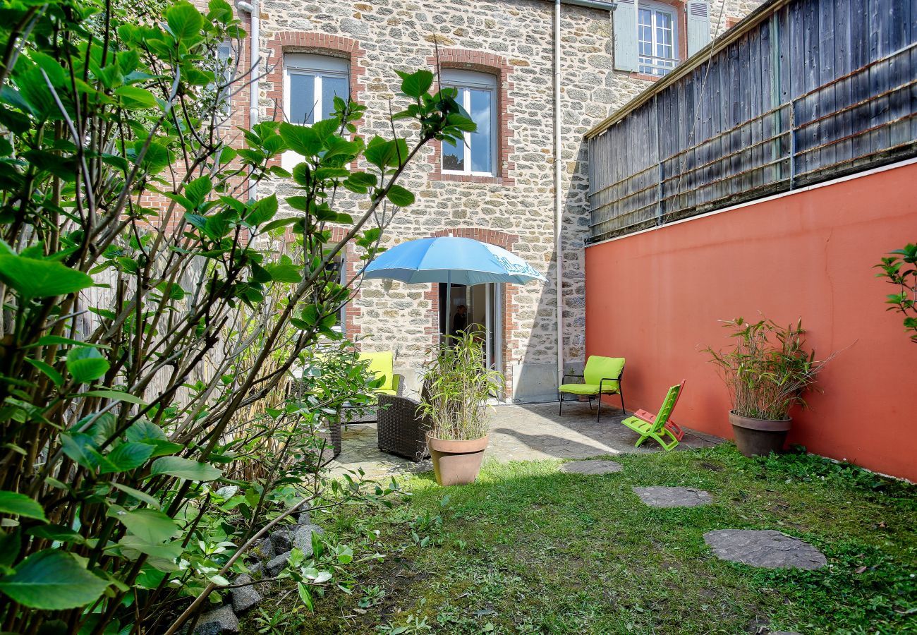 Ferienhaus in Dinard - 250 m zum Prieuré-Strand – Garten – Haus für 6