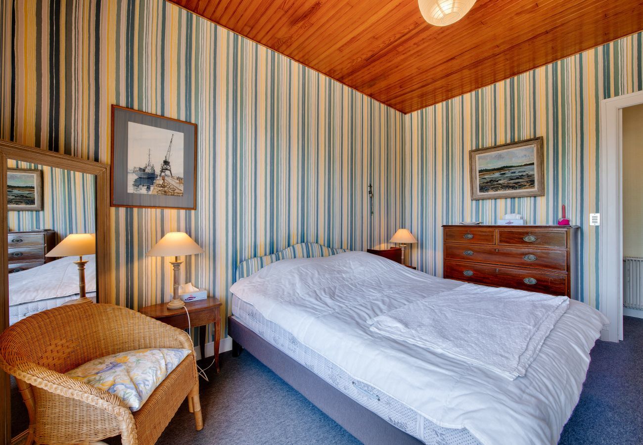 Ferienhaus in Saint-Pabu - Großes Haus am Meer mit Garten für 11 Personen