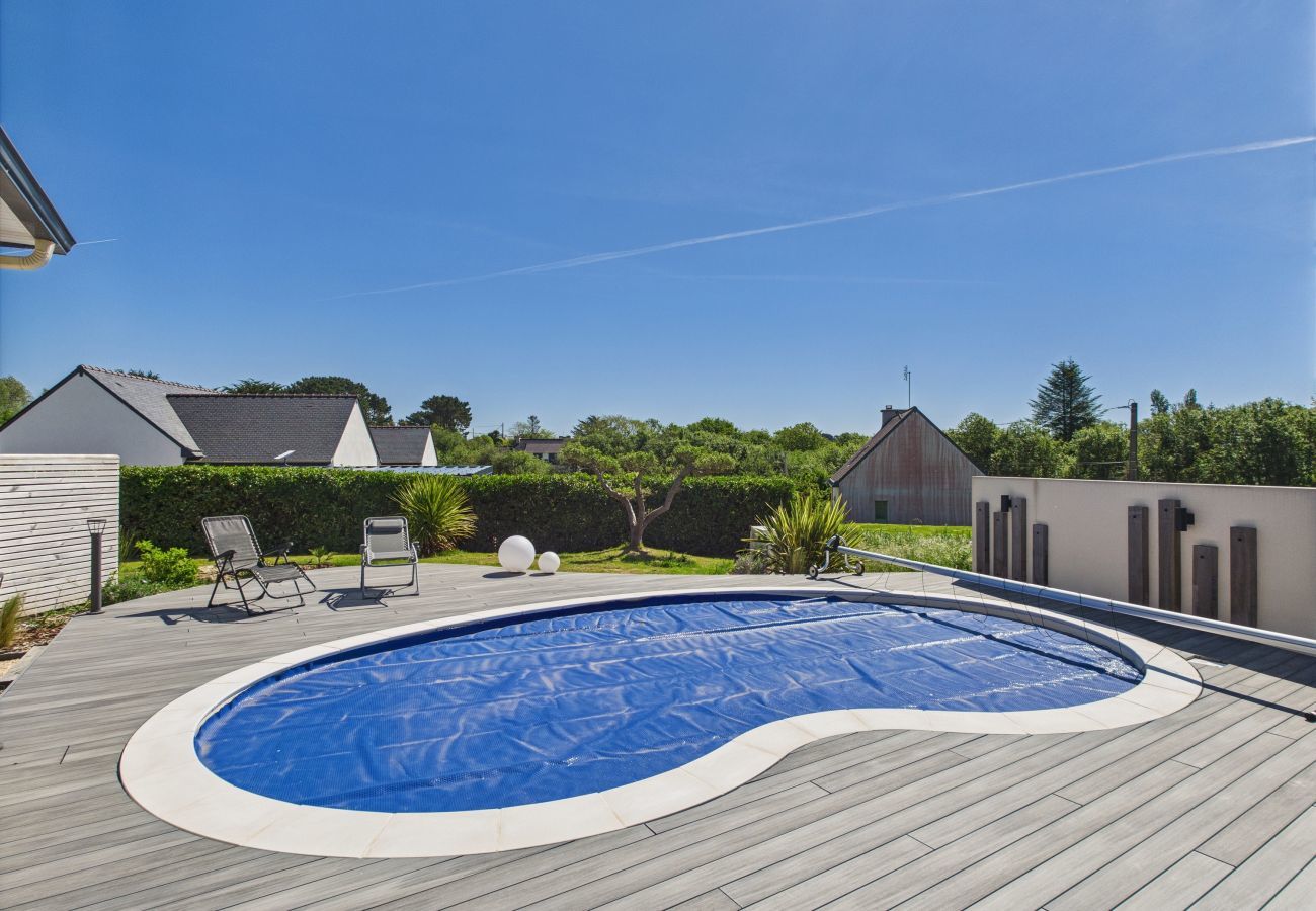 Ferienhaus in Penmarch - Pool, Whirlpool und große Terrasse für 7 