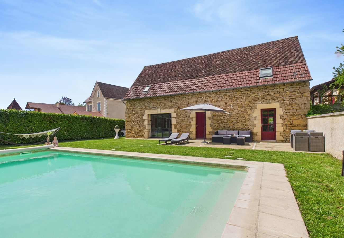 Ferienhaus in Saint-Julien-de-Lampon - Schönes Haus für 6 – Pool – Dordogne