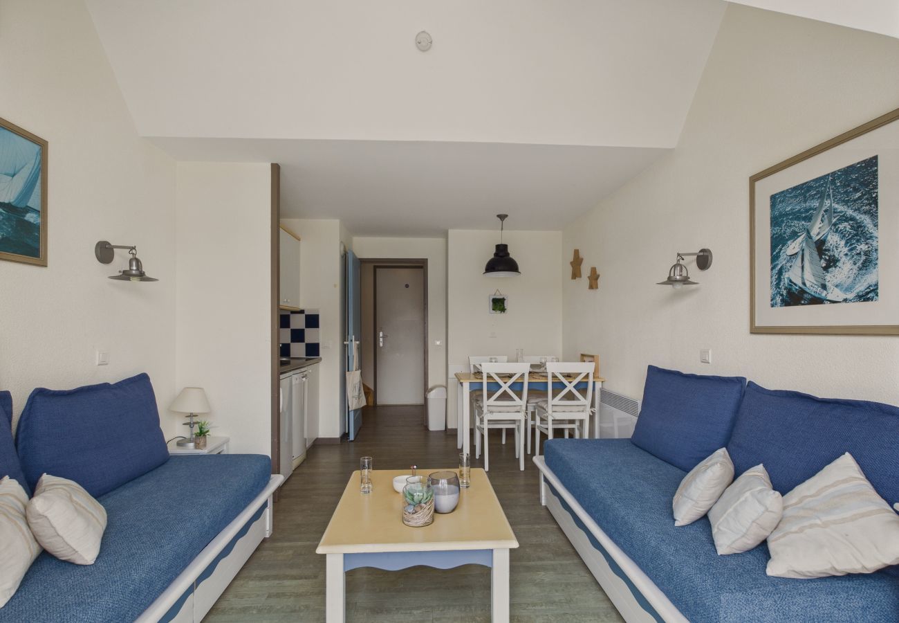 Ferienwohnung in Fouesnant - Balkon mit Meer- und Poolblick für 4 Personen