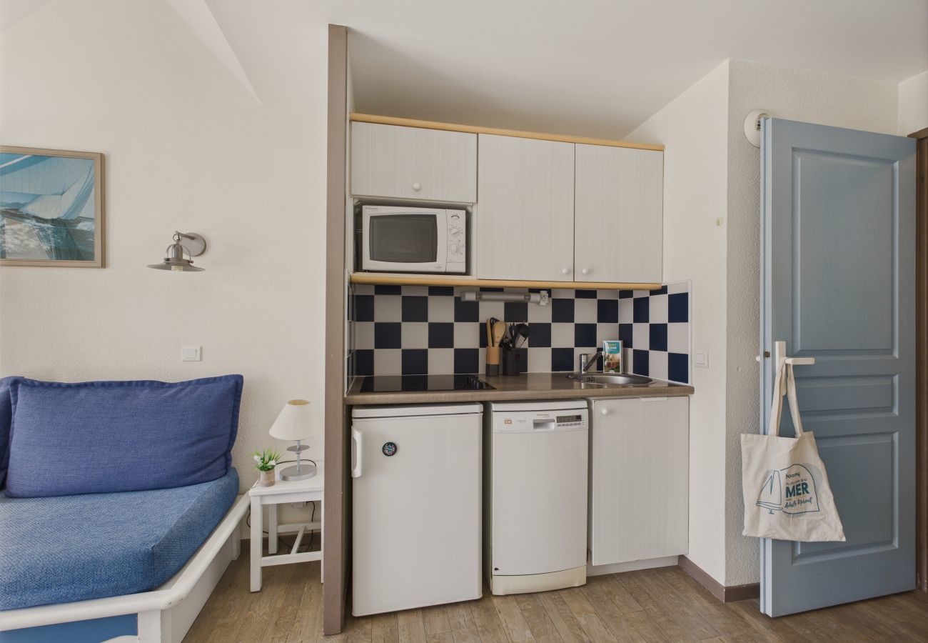 Ferienwohnung in Fouesnant - Balkon mit Meer- und Poolblick für 4 Personen