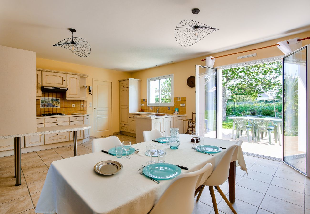 Ferienhaus in Pleurtuit - Geräumiges Haus für 4 mit Garten und Terrasse