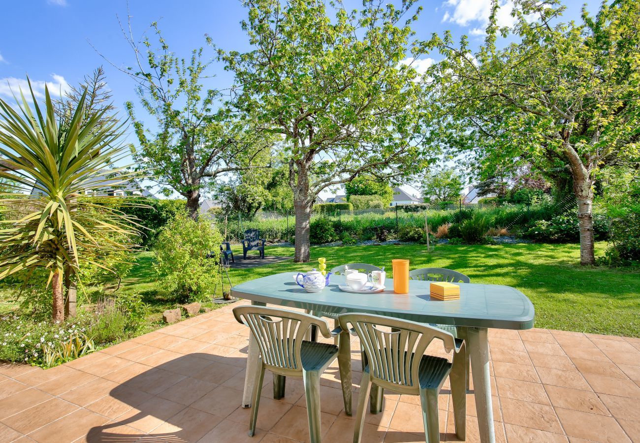 Ferienhaus in Pleurtuit - Geräumiges Haus für 4 mit Garten und Terrasse