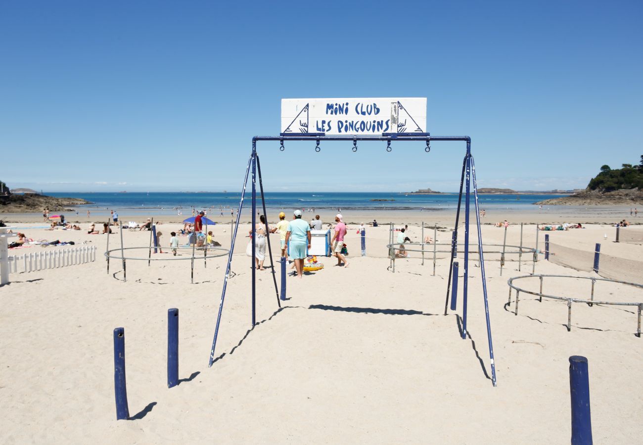 Ferienhaus in Dinard - 300 m vom Strand entfernt, Terrasse, tolles Haus für 4