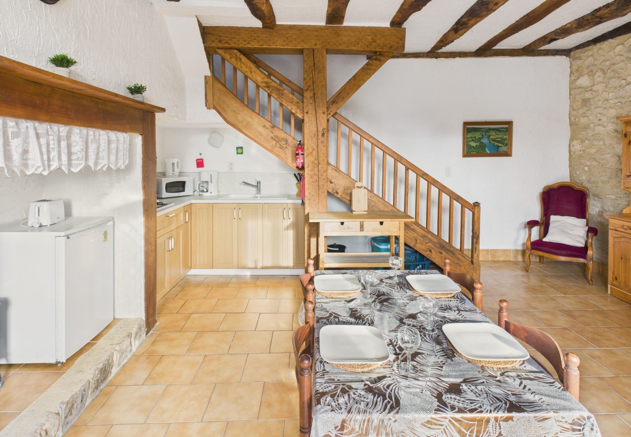 Ferienhaus in Montignac - Doppelhaushälfte, Gemeinschaftspool, 4 Personen