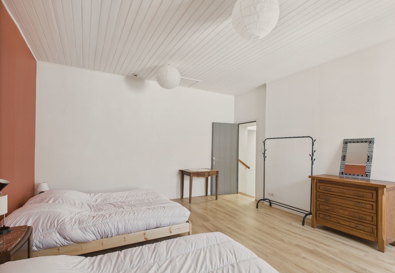 Ferienhaus in Le Bois-Plage-en-Ré - 800m vom Strand entfernt, Haus für 6 in Bois-Plage
