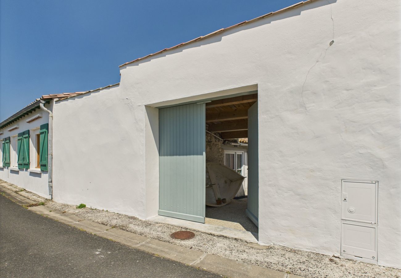 Ferienhaus in Le Bois-Plage-en-Ré - 800m vom Strand entfernt, Haus für 6 in Bois-Plage