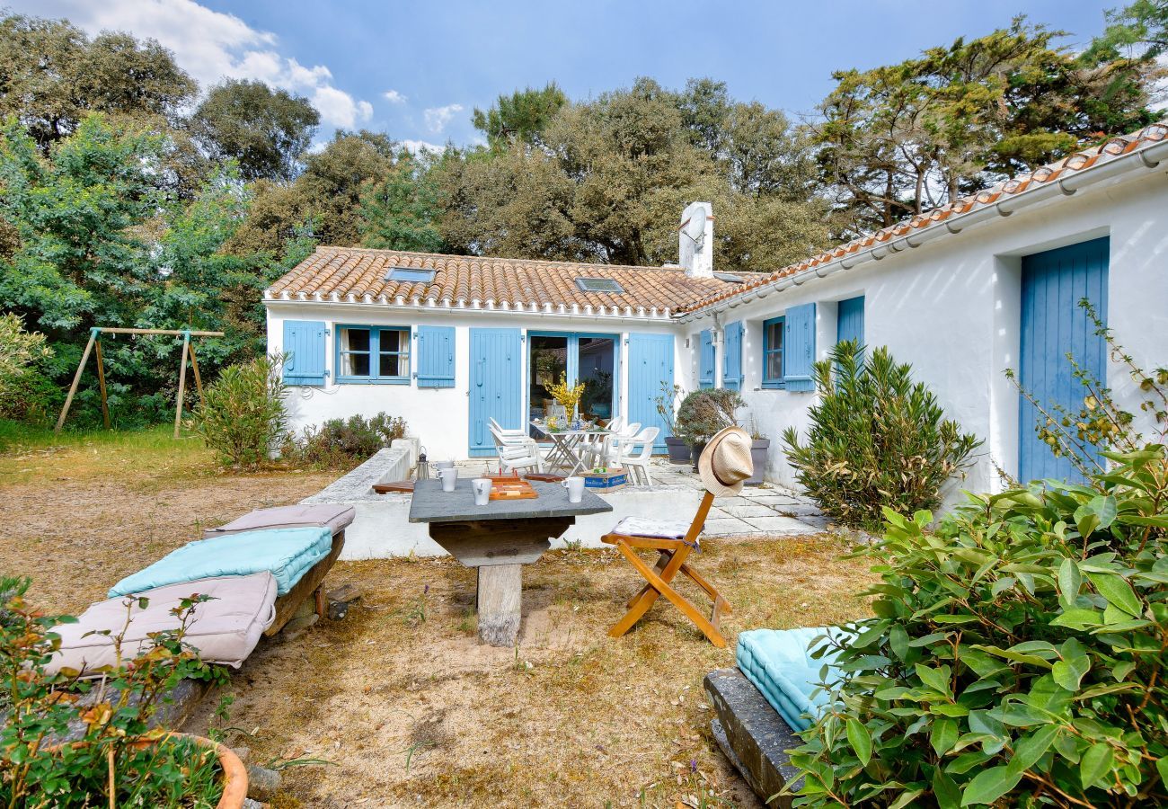 Ferienhaus in Noirmoutier-en-l´Ile - 100 m vom Strand -6 Erwachsene /4 Kinder- Garten