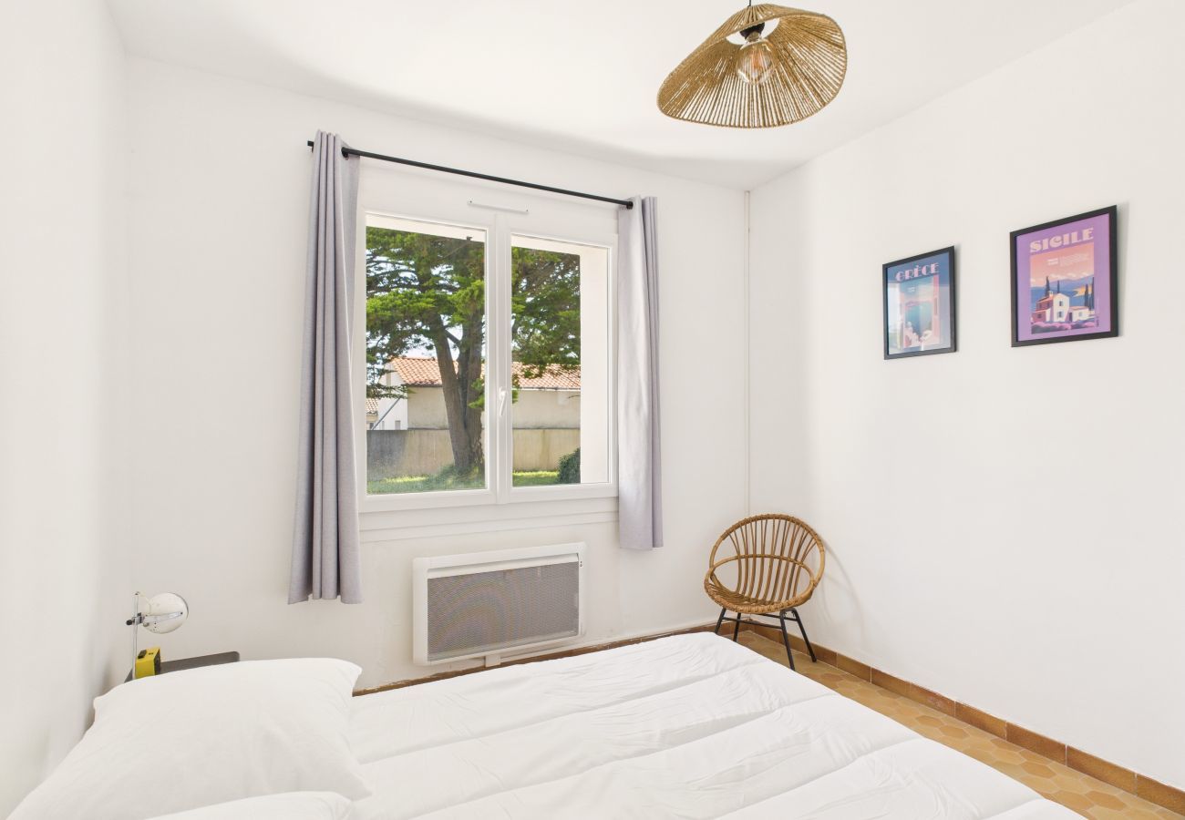 Ferienhaus in Bretignolles-sur-Mer - Garten, 800m vom Strand, Haus für 6