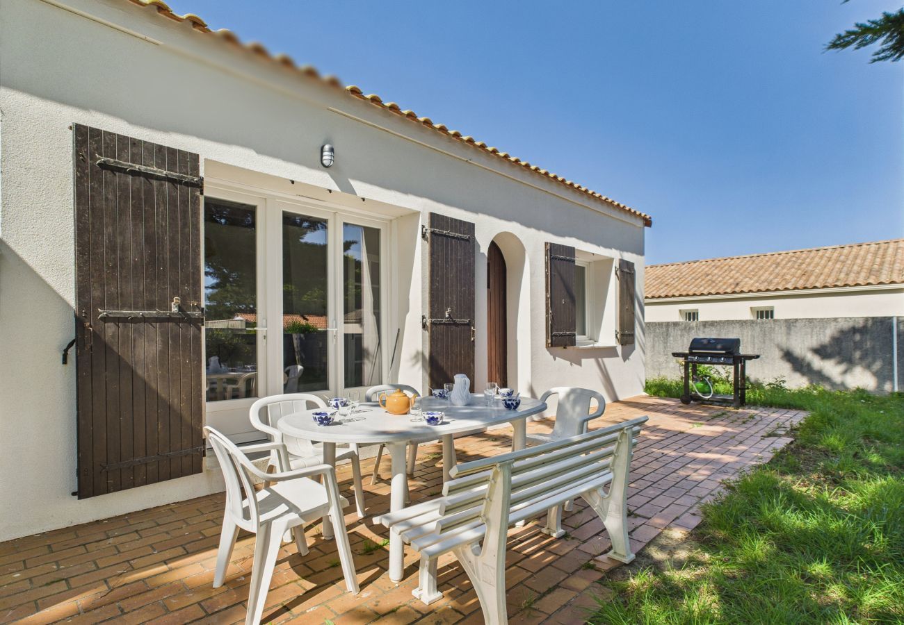 Ferienhaus in Bretignolles-sur-Mer - Garten, 800m vom Strand, Haus für 6