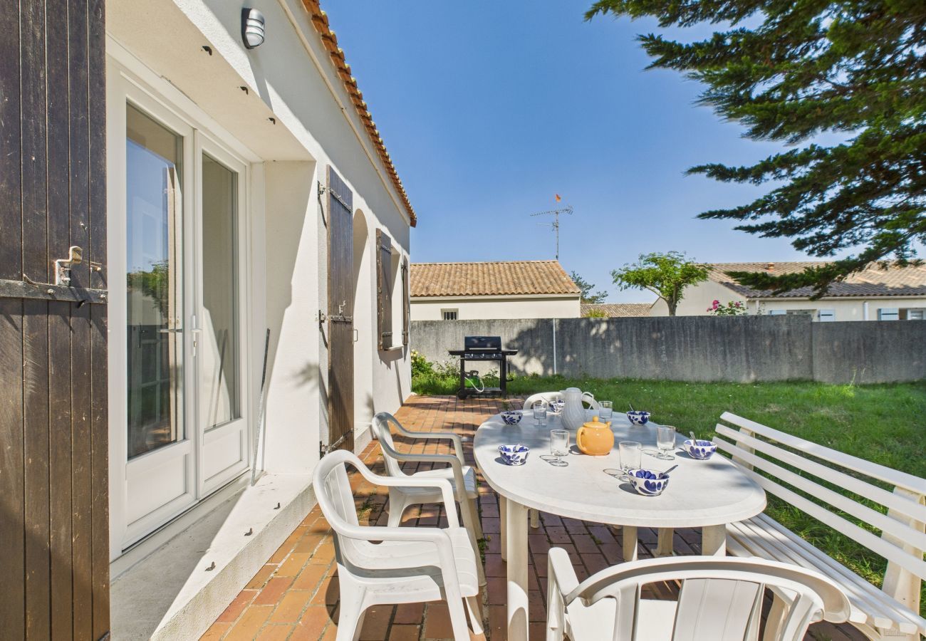 Ferienhaus in Bretignolles-sur-Mer - Garten, 800m vom Strand, Haus für 6