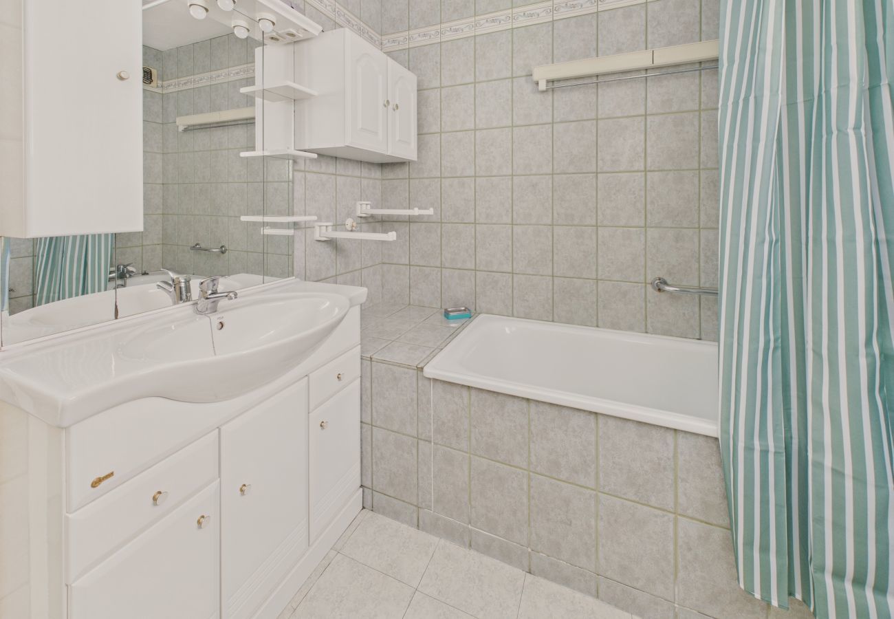 Ferienwohnung in Andernos-les-Bains - 550 m zum Strand, Zentrum Andernos – für 4