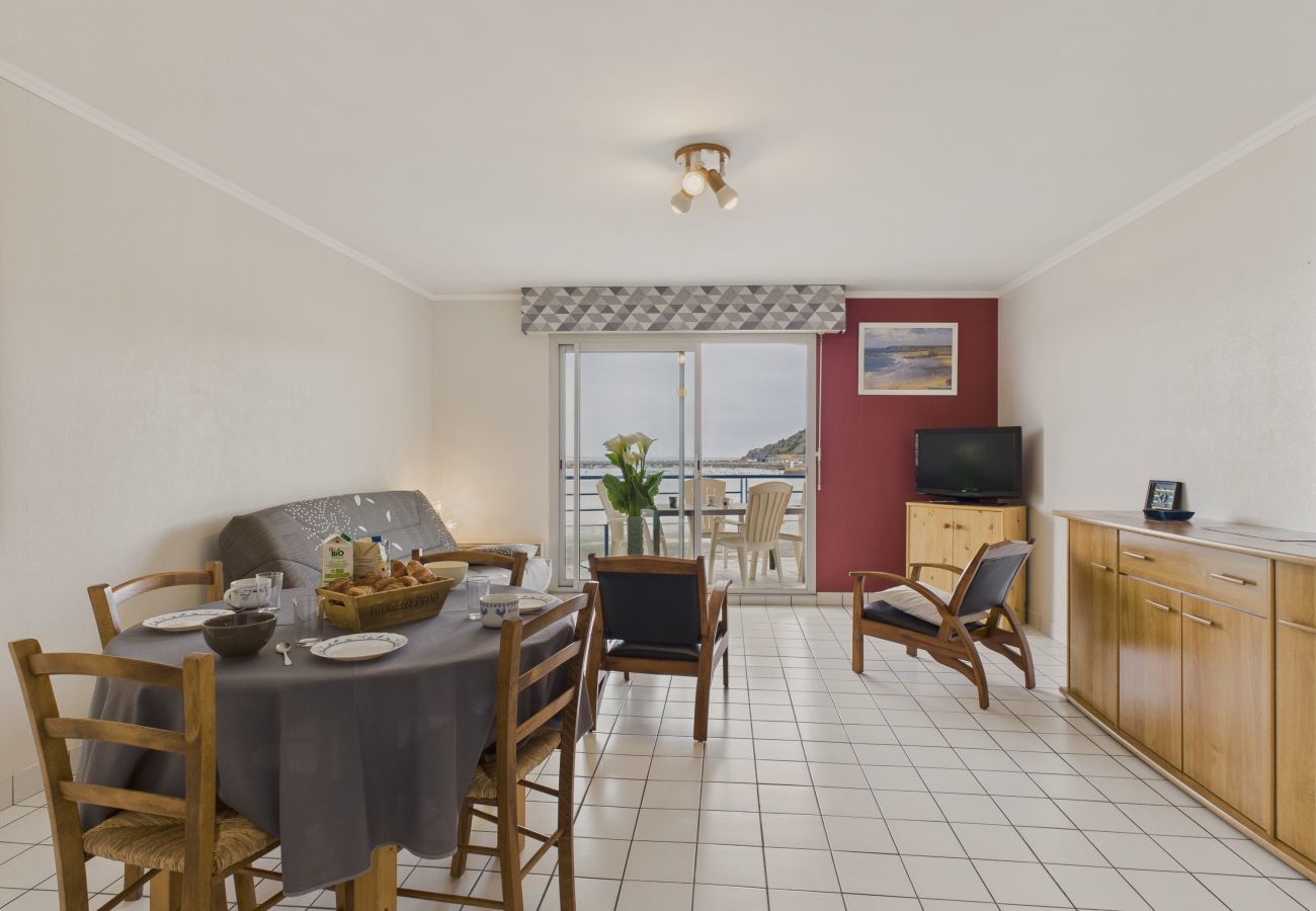 Ferienwohnung in Erquy - Meerblick – 25 m zum Strand, für 4 Pers 