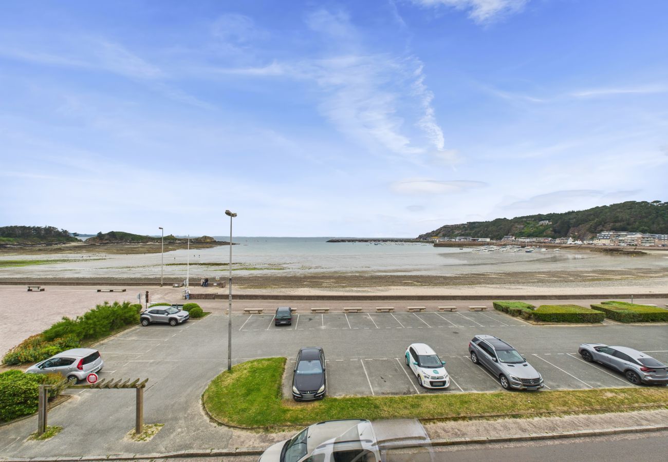 Ferienwohnung in Erquy - Meerblick – 25 m zum Strand, für 4 Pers 
