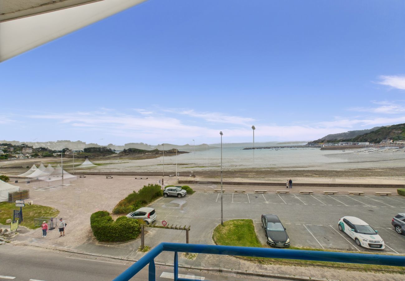 Ferienwohnung in Erquy - Meerblick – 25 m zum Strand, für 4 Pers 