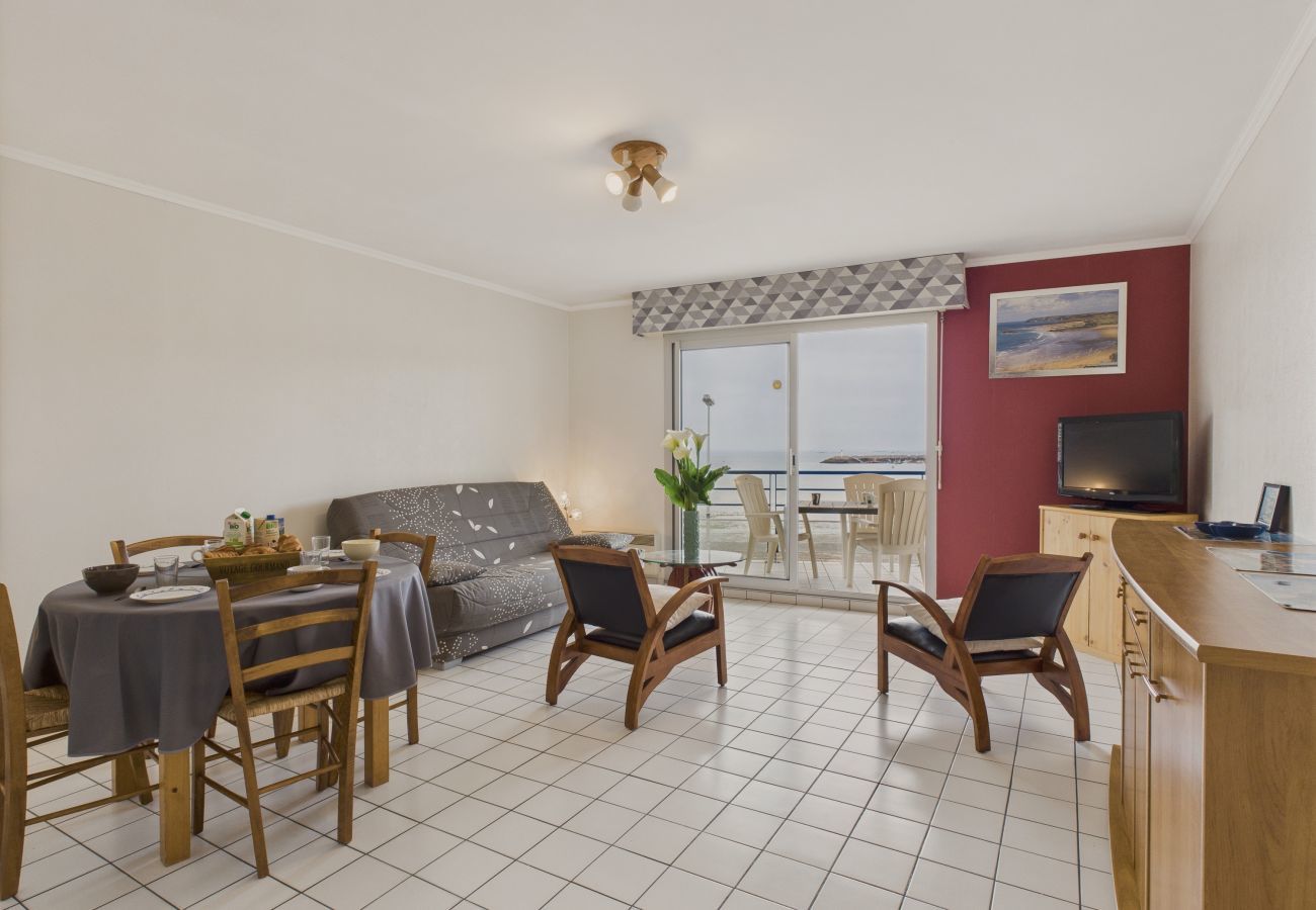 Ferienwohnung in Erquy - Meerblick – 25 m zum Strand, für 4 Pers 