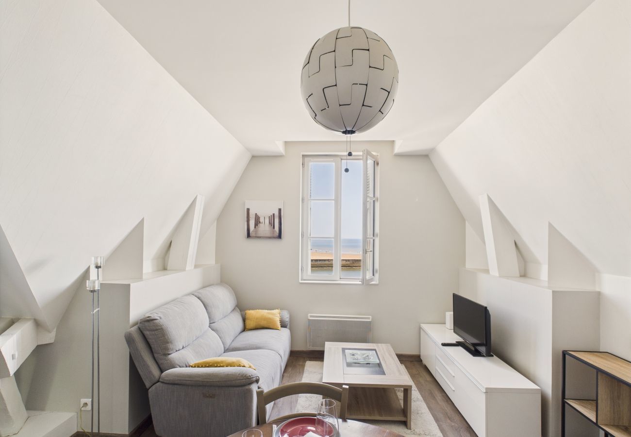 Ferienwohnung in Saint-Gilles-Croix-de-Vie - Apartment für 4 mit Meerblick