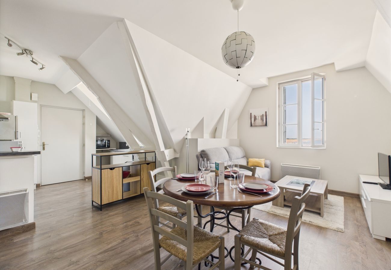 Ferienwohnung in Saint-Gilles-Croix-de-Vie - Apartment für 4 mit Meerblick