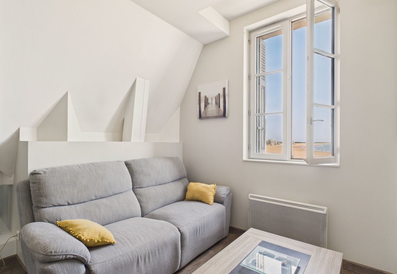 Ferienwohnung in Saint-Gilles-Croix-de-Vie - Apartment für 4 mit Meerblick