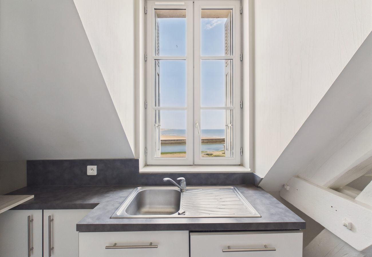 Ferienwohnung in Saint-Gilles-Croix-de-Vie - Apartment für 4 mit Meerblick