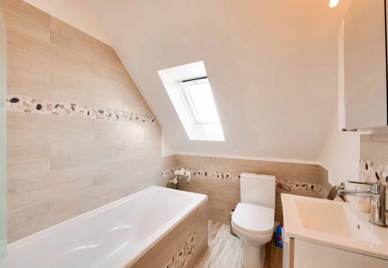 Ferienwohnung in Plounéour-Trez - Meerblick – 100 m vom Strand – 4 Erwachsene, 1 Kind