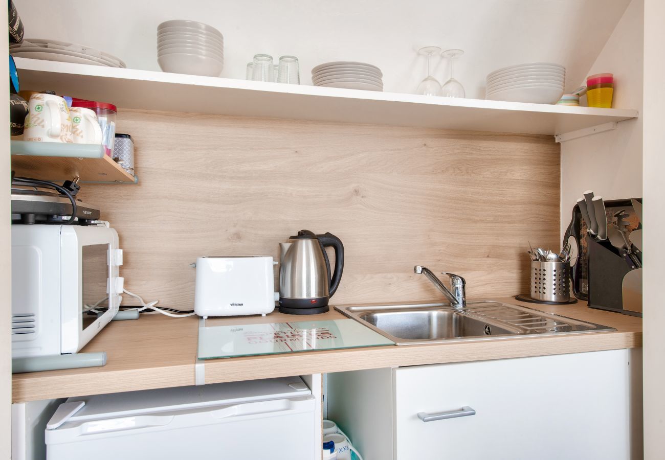 Ferienwohnung in Plounéour-Trez - Meerblick – 100 m vom Strand – 4 Erwachsene, 1 Kind