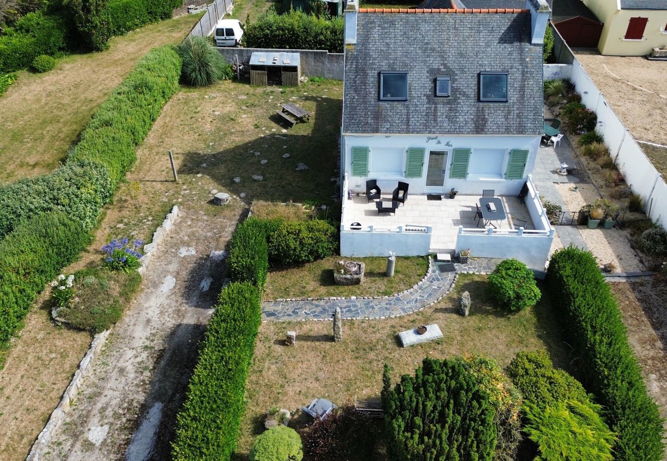 Ferienwohnung in Plounéour-Trez - Meerblick – 100 m vom Strand – 4 Erwachsene, 1 Kind