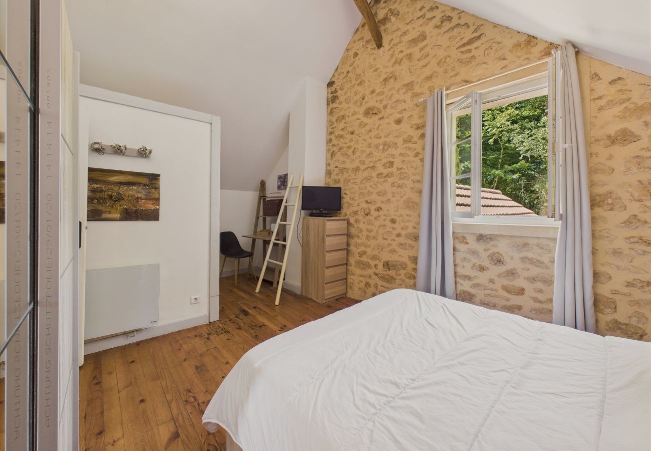 Ferienhaus in Carlux - Pool und großer Garten für 6