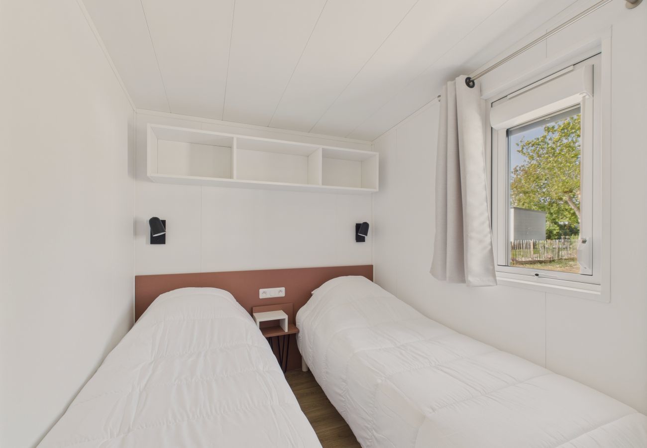 Chalet in Saint-Gilles-Croix-de-Vie - Chalet für 6 mit Pool nahe am Strand