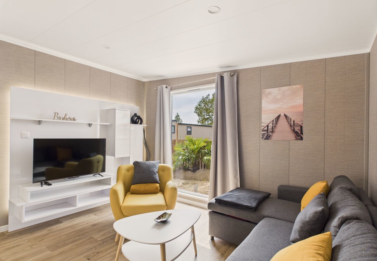 Chalet in Saint-Gilles-Croix-de-Vie - Gemeinsamer beheizter Pool - Chalet für 4