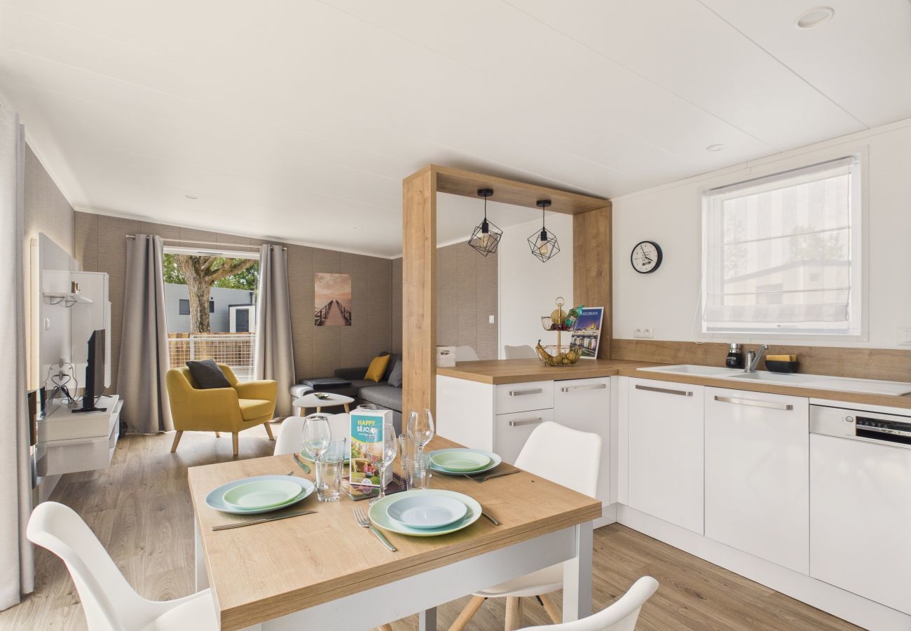 Chalet in Saint-Gilles-Croix-de-Vie - Gemeinsamer beheizter Pool - Chalet für 4