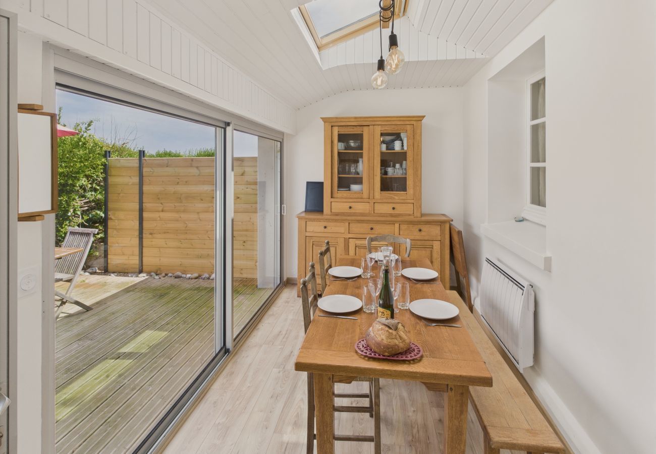 Ferienhaus in Penmarch - 300 m vom Strand – Haus für 7 mit großer Terrasse         