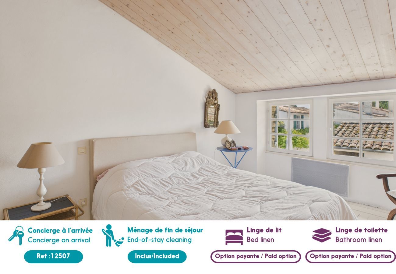 Ferienhaus in Les Portes-en-Ré - 800m vom Strand entfernt, Haus für 4 mit Terrasse