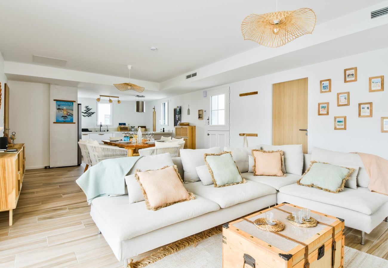 Ferienhaus in Noirmoutier-en-l´Ile - Beheizter Pool – Haus für 6 Erwachsene  2 Kinder