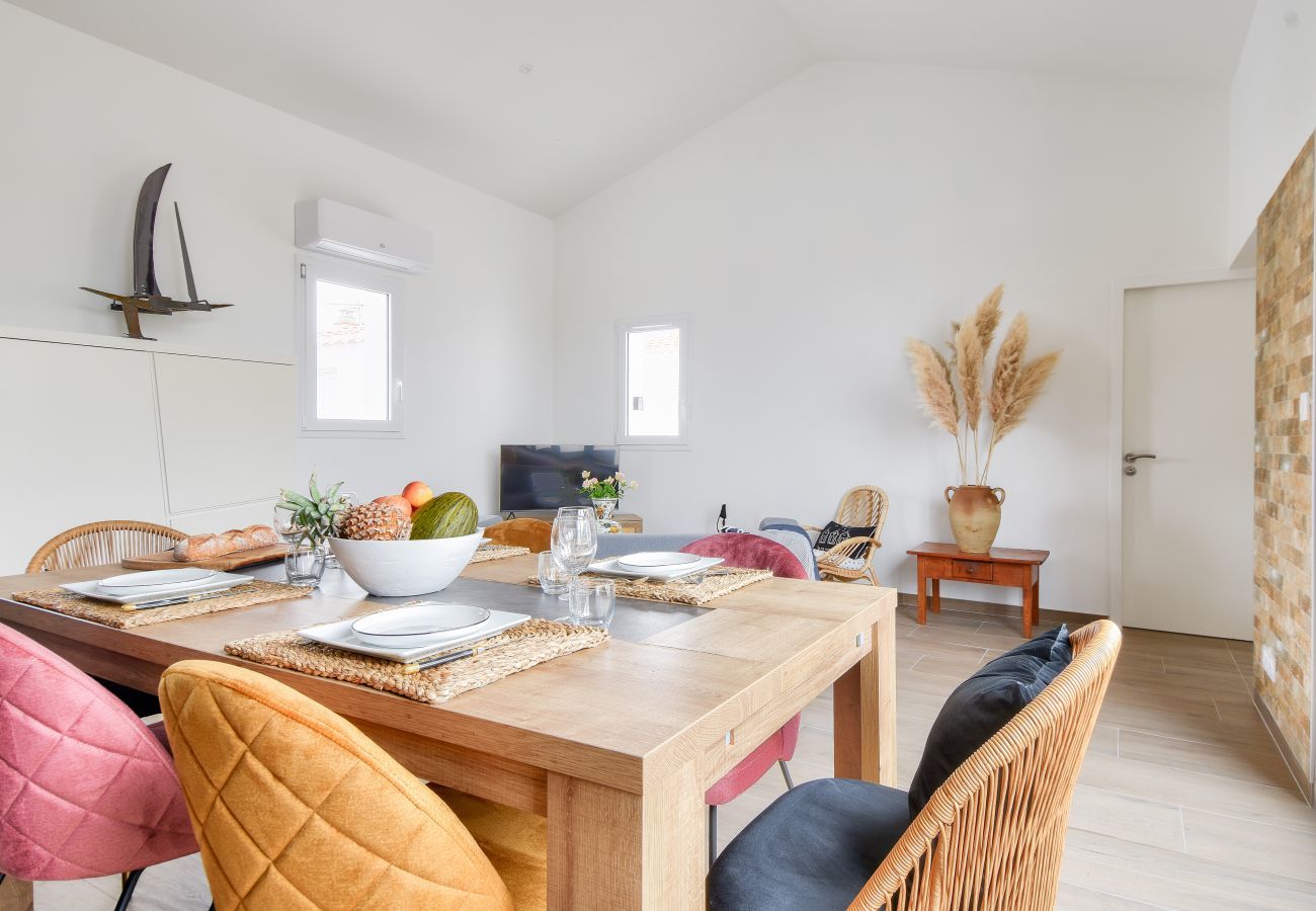 Ferienhaus in La Guérinière - Strand 400 m entfernt - Haus für 4 mit Terrasse
