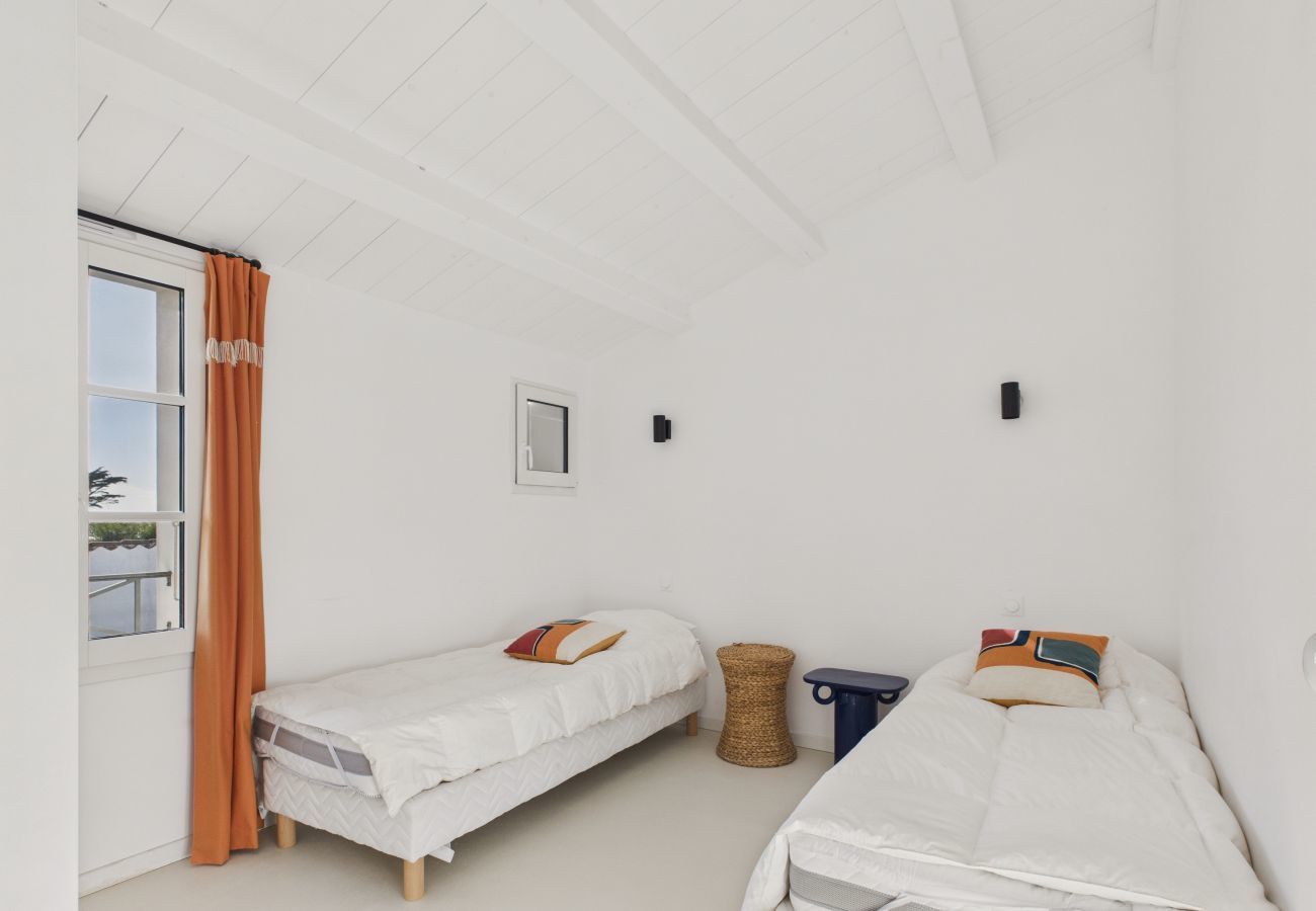 Ferienhaus in Saint-Clément-des-Baleines - 400m vom Strand, Garten, Haus für 8 Personen