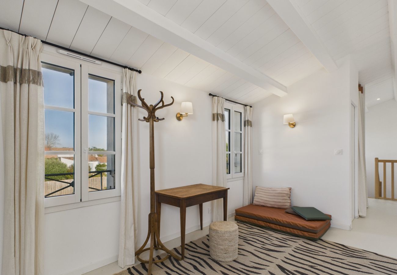 Ferienhaus in Saint-Clément-des-Baleines - 400m vom Strand, Garten, Haus für 8 Personen